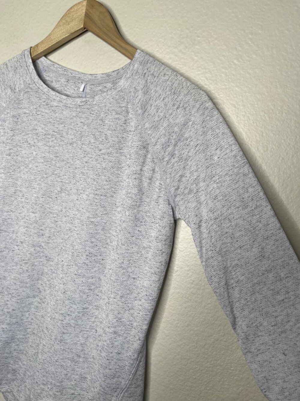 PrAna Womens Heathered gray Long Sleeve Thumbholes Top Size Small - Picture 2 of 7